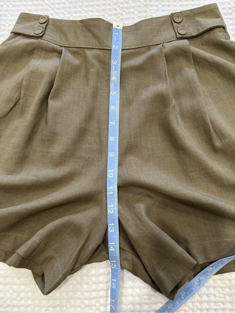 Women’s High-Waist Khaki Shorts